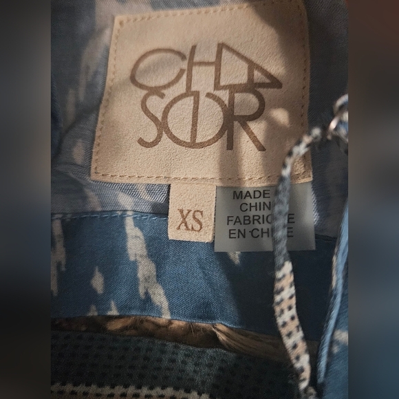 CHASER Ikat Printed Boho Cropped Cami Top In Blue/white. Size XS - Picture 2 of 10